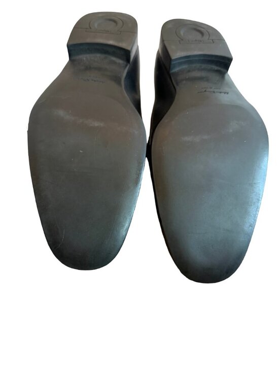 Salvatore Ferragamo Flori 2 Pebbled Leather Loafers Dress Shoes Size 8.5 EE 2E main image 14
